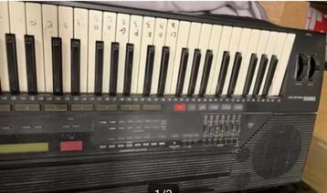 Keyboard yamaha beschikbaar voor biedingen