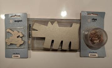 Keith Haring paperweight, paperclip en magneet. beschikbaar voor biedingen