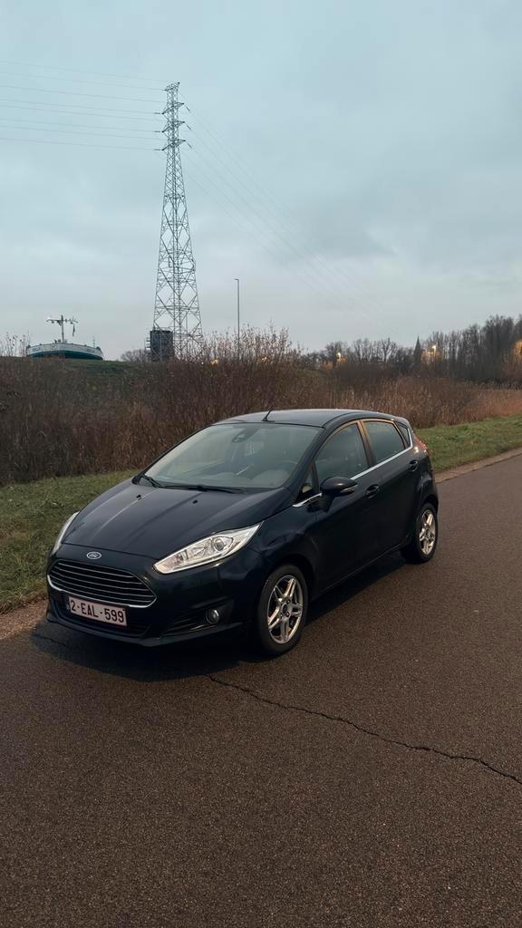 Ford fiesta, Auto's, Ford, Particulier, Fiësta, Benzine, Overige carrosserie, 5 deurs, Handgeschakeld, Zwart, Zwart, Stof, Voorwielaandrijving