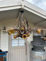 Gewei luster groot met glazen bloemen, Ophalen of Verzenden