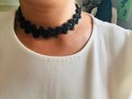 Zwarte korte ketting, Handtassen en Accessoires, Kettingen, Ophalen of Verzenden, Zo goed als nieuw, Zwart, Overige materialen