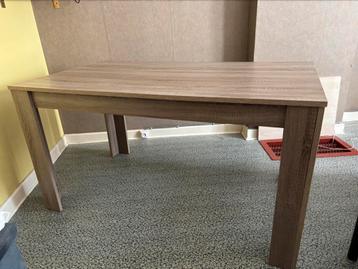 Keukentafel beschikbaar voor biedingen