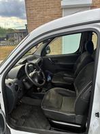 Peugeot partner 1.9d  model 2005  174.000km, Auto's, Voorwielaandrijving, Stof, Zwart, 4 cilinders