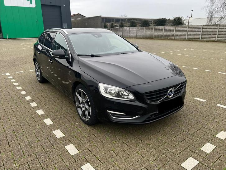 Ik verkoop een Volvo V60 2.0 diesel Euro 6b uit 2016, Autos, Volvo, Particulier, V60, ABS, Airbags, Alarme, Bluetooth, Feux de virage