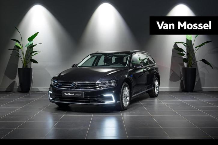 Volkswagen Passat Variant 1.4 TSI DSG 218 pk GTE TREKHAAK |, Auto's, Volkswagen, Bedrijf, Te koop, Passat, Bluetooth, Dakrails