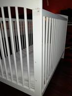 Lit bébé blanc + accessoires, Enfants & Bébés, Enlèvement, Lit