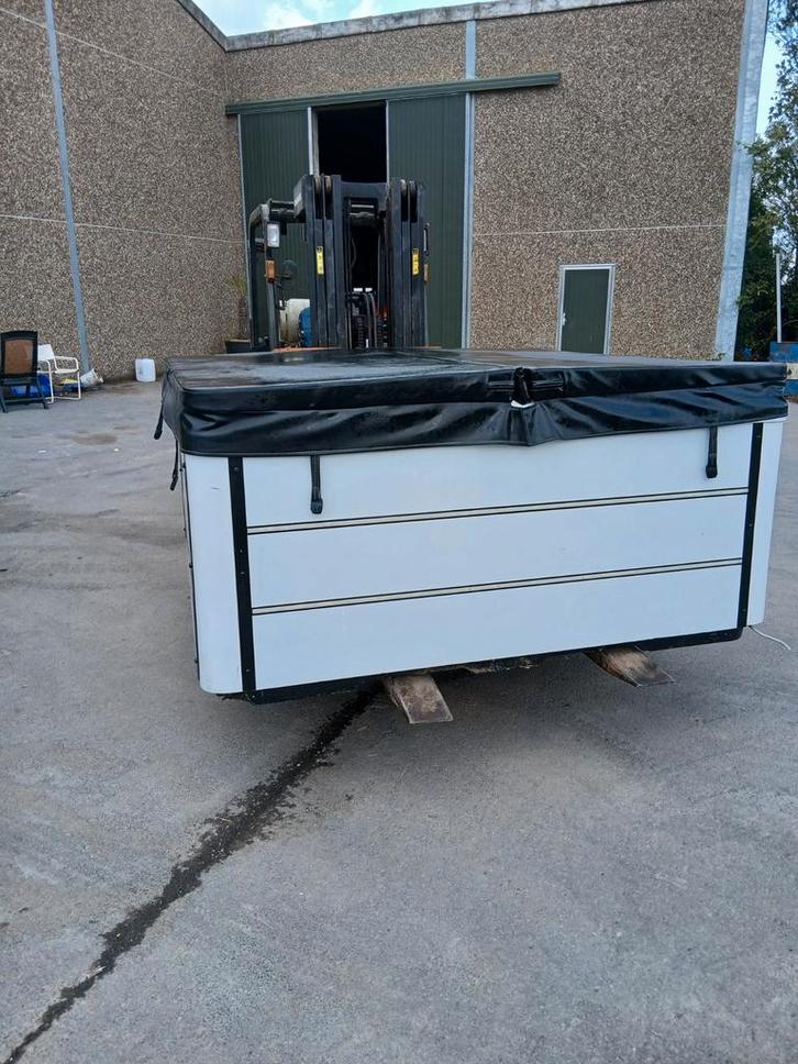 Jacuzzi gratis geleverd geplaatst, Tuin en Terras, Zwembad-toebehoren, Ophalen of Verzenden