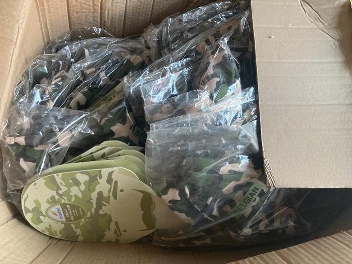 Soldaat vestjes + pistooltje - 3 tot 6 jaar - nieuw - 30 st., Kinderen en Baby's, Carnavalskleding en Verkleedspullen, Ophalen of Verzenden