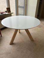 Ronde tafel, houten poten, wit blad, Huis en Inrichting, Ophalen, Gebruikt, Rond, Vijf personen of meer