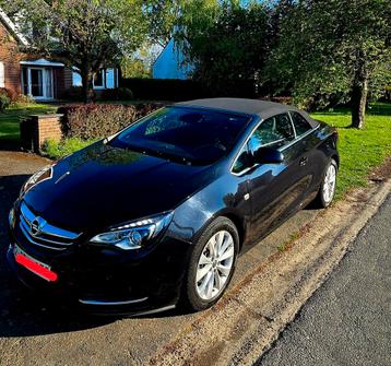 Superbe Opel Cascada 1600cc 125kw 2015 82000km full opts imp, Autos, Euro 5, Cabriolet, Boîte manuelle, Noir