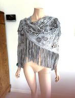 Ambika Omslagdoek / Sjaal met Franje – Daimlook, Vêtements | Femmes, Bonnets, Écharpes & Gants, Ambika, Enlèvement ou Envoi, Comme neuf