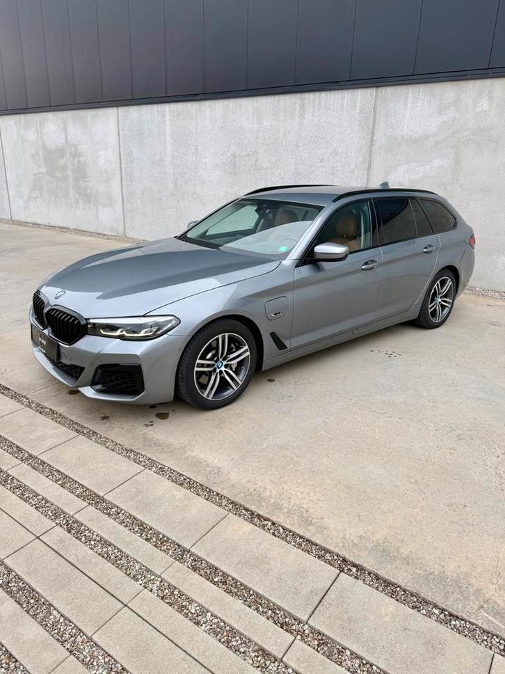 BMW 530e - Hybrid - 23Gr Co2 - Cuir - Attelage de remorque -, Autos, BMW, Entreprise, Achat, Série 5, ABS, Caméra de recul, Phares directionnels