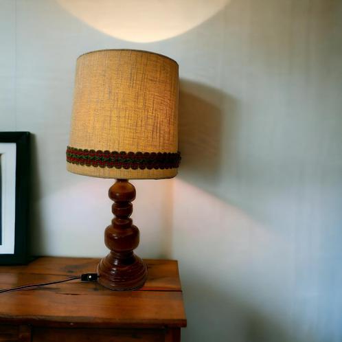 Lampe de table vintage en bois 1970 / style brutaliste, Maison & Meubles, Lampes | Lampes de table, Utilisé, Enlèvement ou Envoi