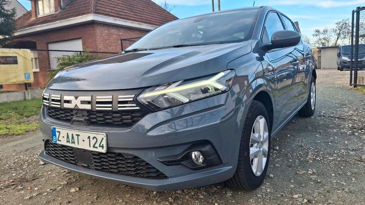 Dacia Sandero automaat met **7800 km** nieuwe wagen 2023, Autos, Dacia, Entreprise, Achat, Sandero, ABS, Airbags, Air conditionné