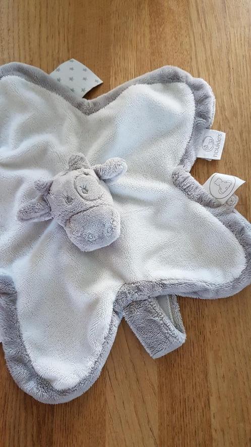 NOUKIE'S - Doudou plat vache Lola gris - Poudre d'étoiles, Kinderen en Baby's, Speelgoed | Knuffels en Pluche, Gebruikt, Koe, Ophalen of Verzenden