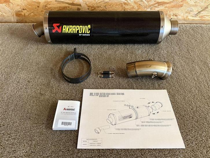 Akrapovic carbon uitlaat demper BMW K1200R K1200S 2005-2008, Motoren, Onderdelen | BMW, Gebruikt, Ophalen of Verzenden