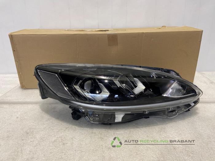 Koplamp rechts van een Ford Kuga, Auto-onderdelen, Verlichting, Ford, Gebruikt, 3 maanden garantie