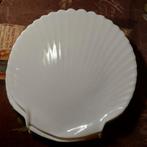 Arcopal schelpvormige platen, Ophalen of Verzenden, Zo goed als nieuw, Bord(en)