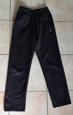 Zwarte joggingbroek Kipsta Decathlon maat 140 of 10 jaar, Kinderen en Baby's, Broek, Kipsta, Ophalen of Verzenden, Zo goed als nieuw