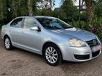 VW Jetta 2.0TDi Automaat DSG, Auto's, Volkswagen, Automaat, 4 deurs, Stof, 4 cilinders