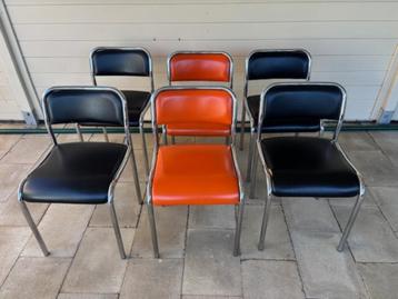 Stoelen beschikbaar voor biedingen