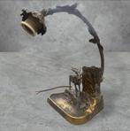 Lampe à poser en métal avec un cerf sur l'avant, Maison & Meubles, Lampes | Lampes de table, Utilisé, Moins de 50 cm, Rustique