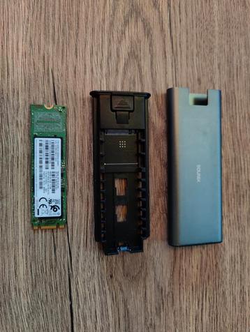 Samsung MZ-NLN128C M.2 SSD + Sounix M.2 Behuizing beschikbaar voor biedingen