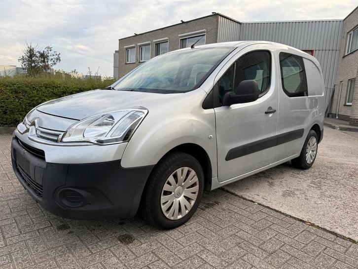 Citroen berlingo 1.6 diesel bj 2014 76000 km 3 zitplaats, Auto's, Bestelwagens en Lichte vracht, Bedrijf, Te koop, Boordcomputer