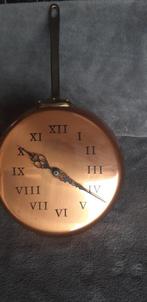 Horloge murale en cuivre, Maison & Meubles, Enlèvement ou Envoi, Utilisé, Analogique, Horloge murale