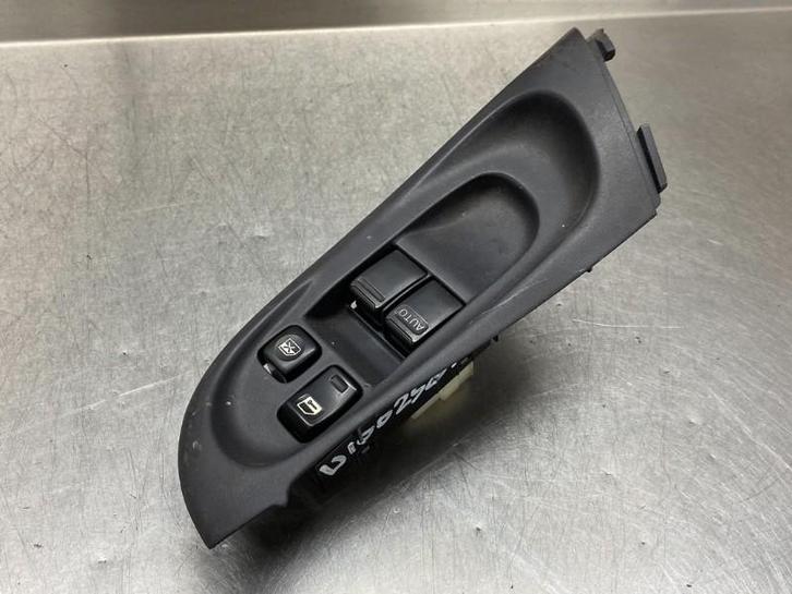 RAAMSCHAKELAAR Nissan Almera (N16) (01-2000/11-2006), Auto-onderdelen, Overige Auto-onderdelen, Nissan, Gebruikt