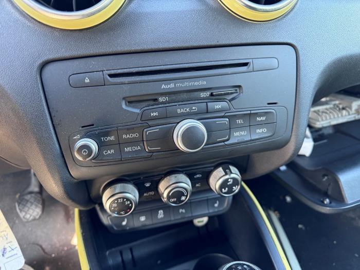 Navigatie Module van een Audi A1, Auto-onderdelen, Elektronica en Kabels, Audi, Gebruikt, 3 maanden garantie, Ophalen of Verzenden
