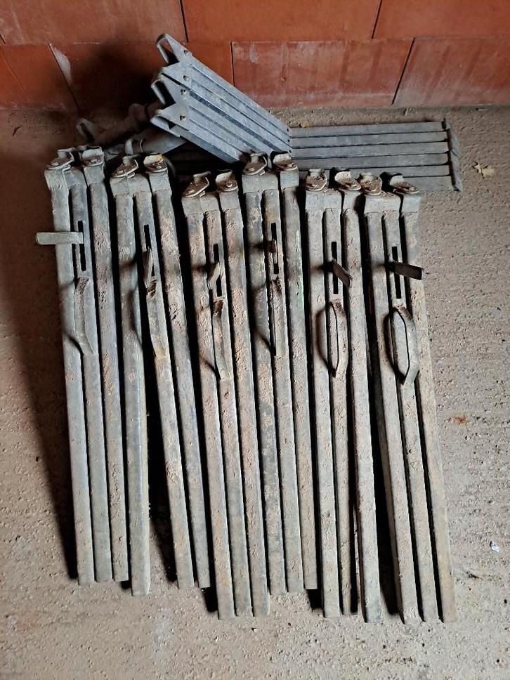 Lot (6+2) schoorklemmen, Doe-het-zelf en Bouw, IJzerwaren en Bevestigingsmiddelen, Gebruikt, Overige typen, 250 mm of meer, Ophalen