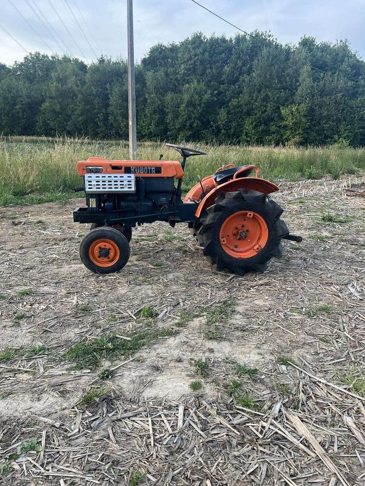 **prachtige handige compacte Kubota b7000 17pk minitractor**, Zakelijke goederen, Landbouw | Tractoren, 250 tot 500 cm, Overige merken