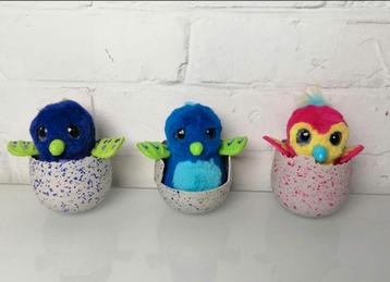 Drie Hatchimals (Paars - Blauw - Roze) beschikbaar voor biedingen