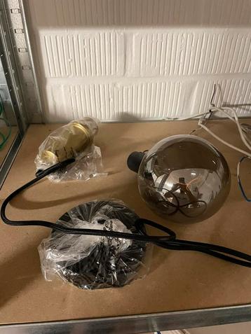 Hanglamp beschikbaar voor biedingen