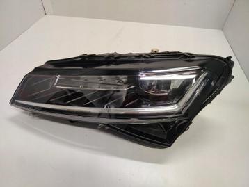 Skoda Superb III Lift Full led E lamp links Perfect beschikbaar voor biedingen