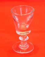 verre a liqueur sur pied (5), Enlèvement ou Envoi