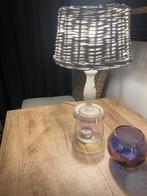 Lamp met rieten kap, Huis en Inrichting, Ophalen, Gebruikt, Landelijk, Minder dan 50 cm