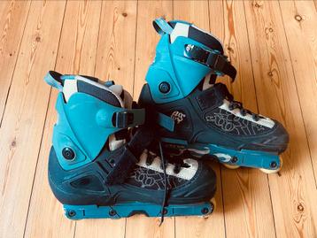 Decathlon stuntskates maat 45 beschikbaar voor biedingen