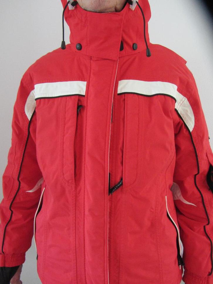 Veste de ski Killtec, M/F/X très belle condition, Sports & Fitness, Ski & Ski de fond, Enlèvement ou Envoi