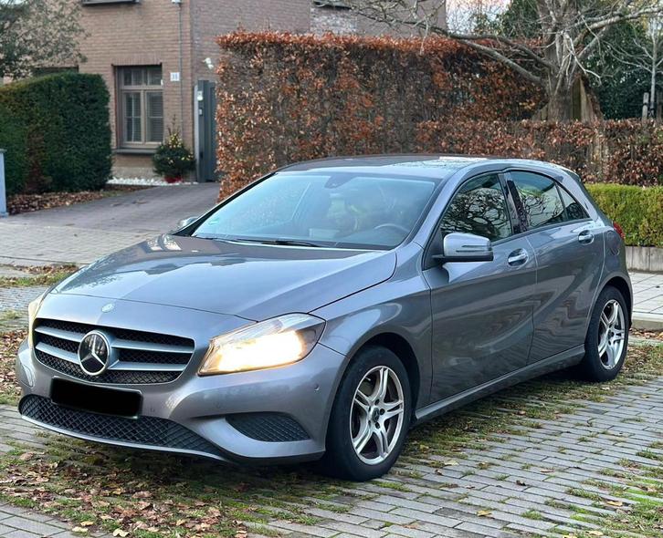 Mercedes-Benz A-Klasse 180 Diesel Euro 6b Airco Navigatie, Auto's, Mercedes-Benz, Particulier, A-Klasse, Diesel, Euro 6, Berline