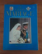 Le grand mariage Prince Charles et Lady Diana, Ophalen, Zo goed als nieuw, Tijdschrift of Boek