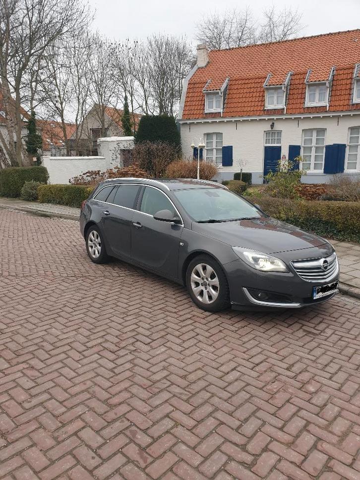 opel insignia sports tourer 2014, Autos, Opel, Particulier, Insignia, Caméra de recul, Phares directionnels, Airbags, Air conditionné