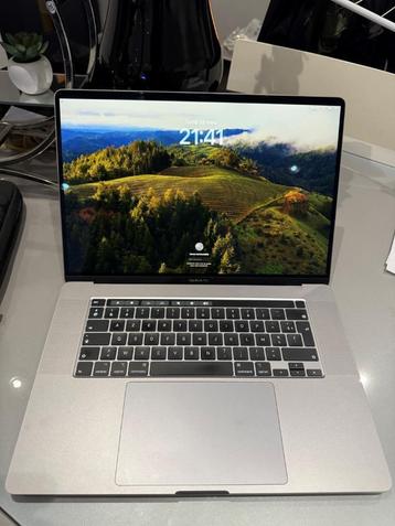 Macbook pro 16" 2019 2.6ghz i7 16go touchbar etat neuf