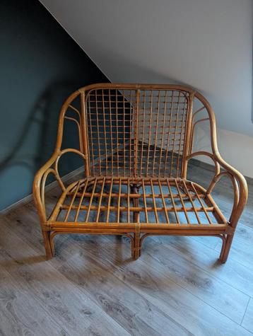 Rotan stijl houten bank -topstaat beschikbaar voor biedingen