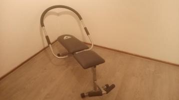 Buikspierbank beschikbaar voor biedingen