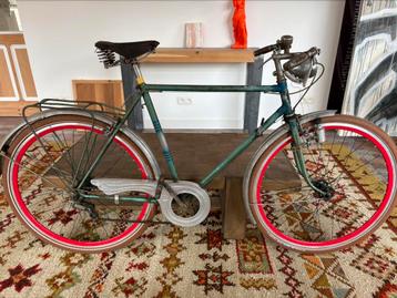 Vintage fiets  beschikbaar voor biedingen