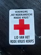 Emaille Reclamebord Deurpostje Lid van Het Rode Kruis Korps, Verzamelen, Ophalen of Verzenden, Gebruikt, Reclamebord