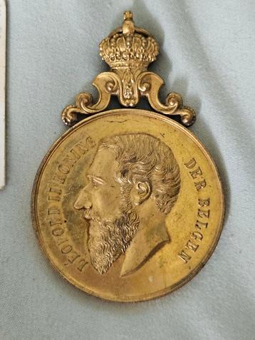 Oude medaille 1902,broche 1914,hanger swisse leger 1918 beschikbaar voor biedingen