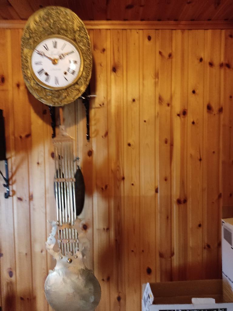 Un mouvement d'horloge Comtoise, Enlèvement